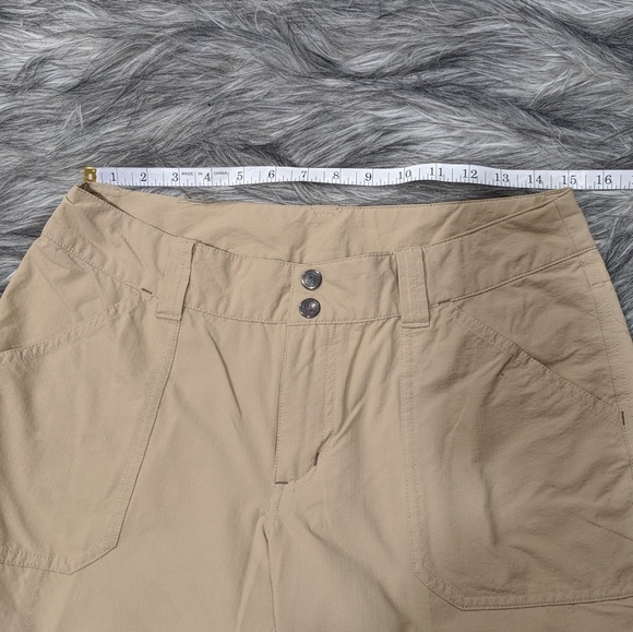 Patagonia lightweight khaki pants - Picture 5 of 6
